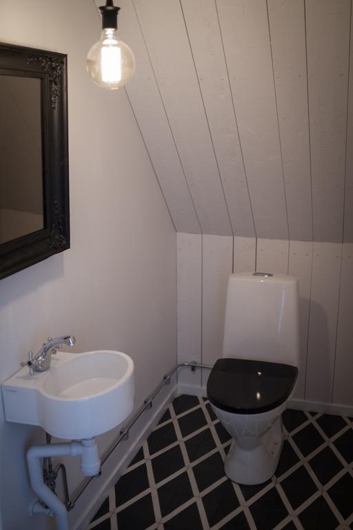 Froeken Hjorts Bed And Breakfast Höganäs Стая снимка